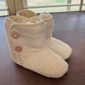 UGG Baby Size 4/5 Cozy Knit Button Kids Boots - Cream